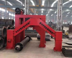 懸輥式水泥制管機(jī)械主機(jī)